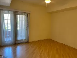 Photo #5: 2515019 Listing 