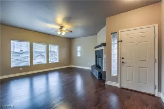 Photo #6: 2515030 Listing