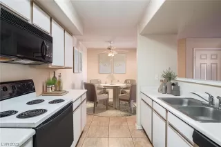 Photo #5: 2515035 Listing