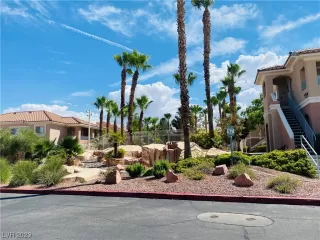 Photo #2: 2515039 Listing 