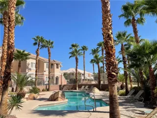 Photo #3: 2515039 Listing 