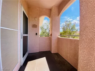 Photo #5: 2515039 Listing 