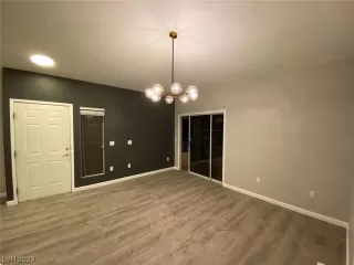 Photo #6: 2515039 Listing 