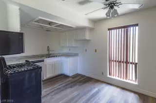 Photo #4: 2515056 Listing