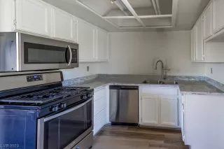 Photo #5: 2515056 Listing