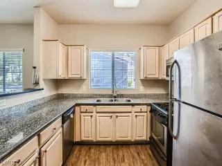 Photo #6: 2515089 Listing