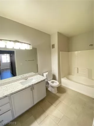 Photo #5: 2515090 Listing