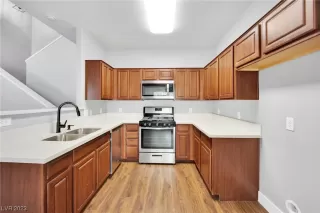 Photo #1: 2515097 Listing