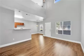 Photo #3: 2515097 Listing