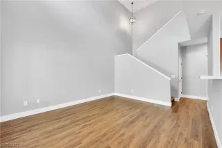 Photo #4: 2515097 Listing