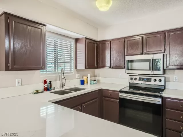 MLS: 2515100 Condo For Sale