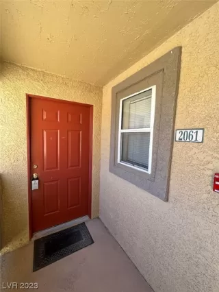 Photo #2: 2515115 Listing