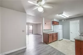 Photo #5: 2515136 Listing 