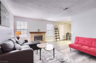 Photo #1: 2515137 Listing 