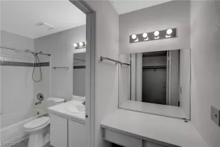 Photo #4: 2515141 Listing