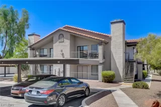 Photo #5: 2515142 Listing