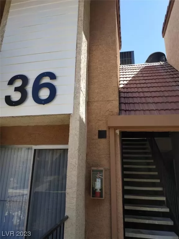 MLS: 2515147 Condo For Sale