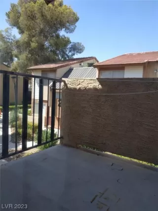 Photo #6: 2515147 Listing