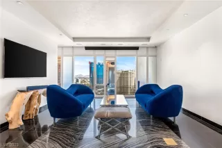 Photo #2: 2515148 Listing 