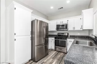 Photo #2: 2515160 Listing