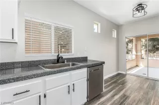 Photo #4: 2515160 Listing