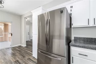 Photo #5: 2515160 Listing