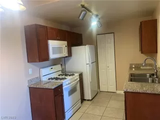 Photo #6: 2515171 Listing 