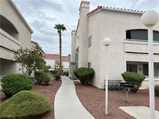 Photo #1: 2515174 Listing