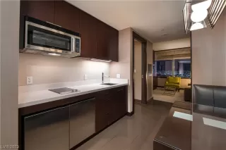 Photo #5: 2515195 Listing