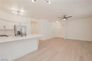 Photo #5: 2515206 Listing