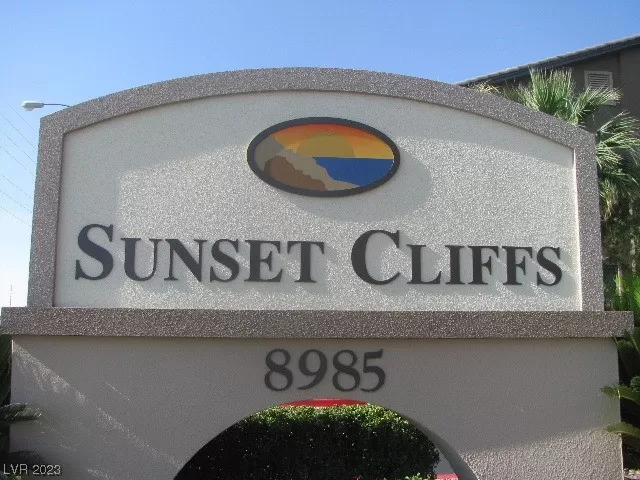 MLS: 2515218 Condo For Sale