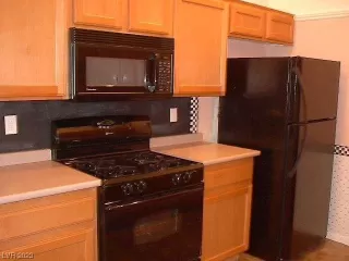 Photo #2: 2515218 Listing 