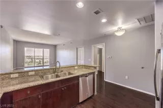 Photo #1: 2515230 Listing 