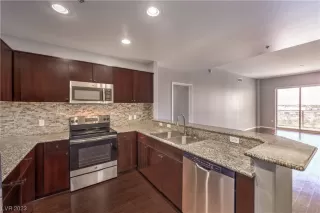 Photo #3: 2515230 Listing 