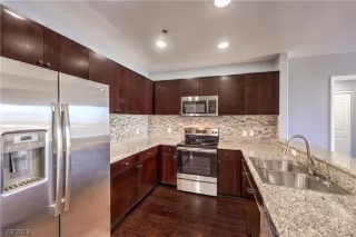 Photo #4: 2515230 Listing 