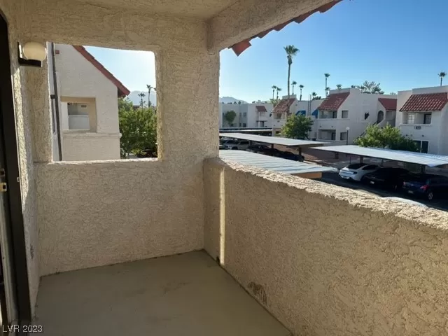 MLS: 2515259 Condo For Sale