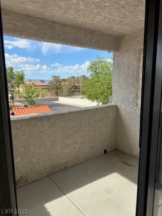 Photo #1: 2515259 Listing