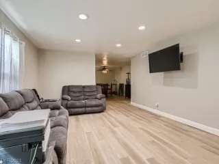 Photo #2: 2515261 Listing 