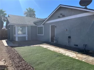 Photo #1: 2515265 Listing