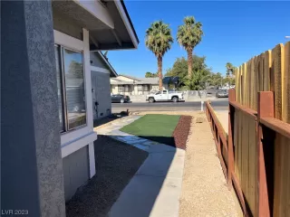 Photo #3: 2515265 Listing