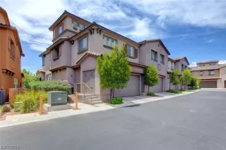 Photo #1: 2515276 Listing 