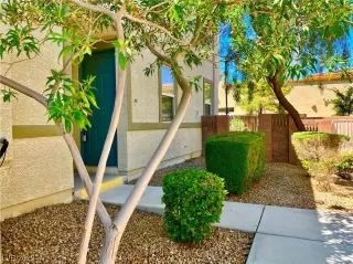 Photo #2: 2515302 Listing 