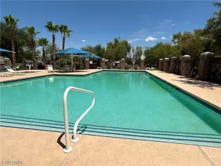 Photo #5: 2515302 Listing 