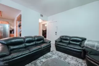 Photo #6: 2515339 Listing 