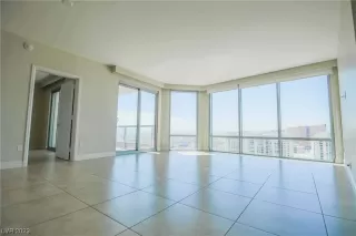 Photo #1: 2515347 Listing