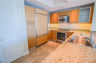 Photo #6: 2515347 Listing