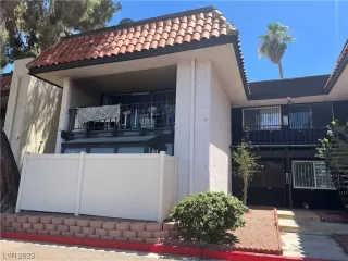 Photo #1: 2515374 Listing 