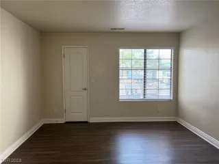 Photo #6: 2515381 Listing 