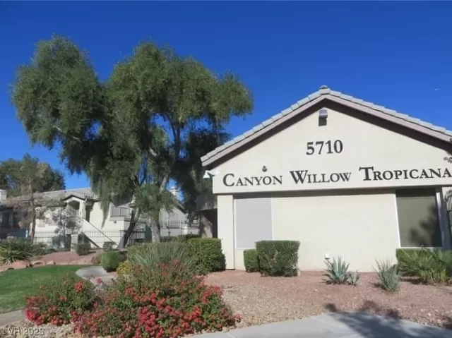 MLS: 2515396 Condo For Sale