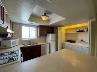 Photo #6: 2515397 Listing 